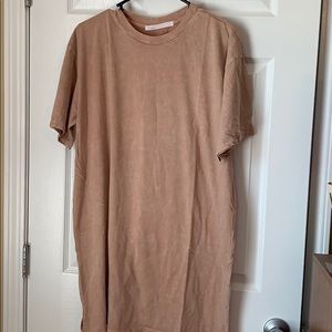 T-shirt dress